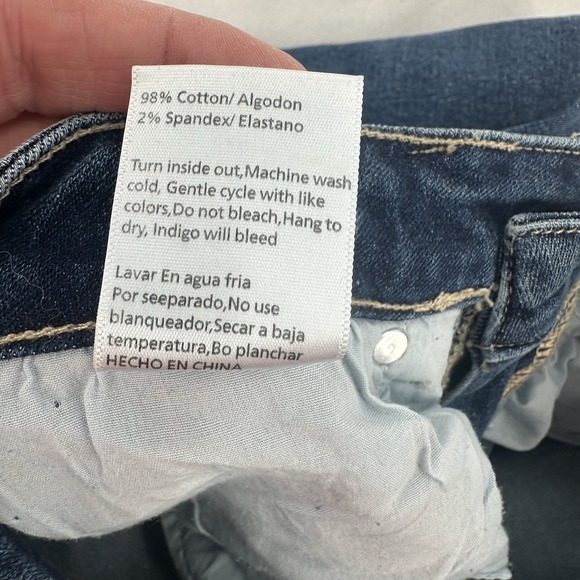 Tricot  Ankle Cropped Rolled Hem Straight Leg Button Fly Distressed Women Jr 28 - Picture 9 of 11